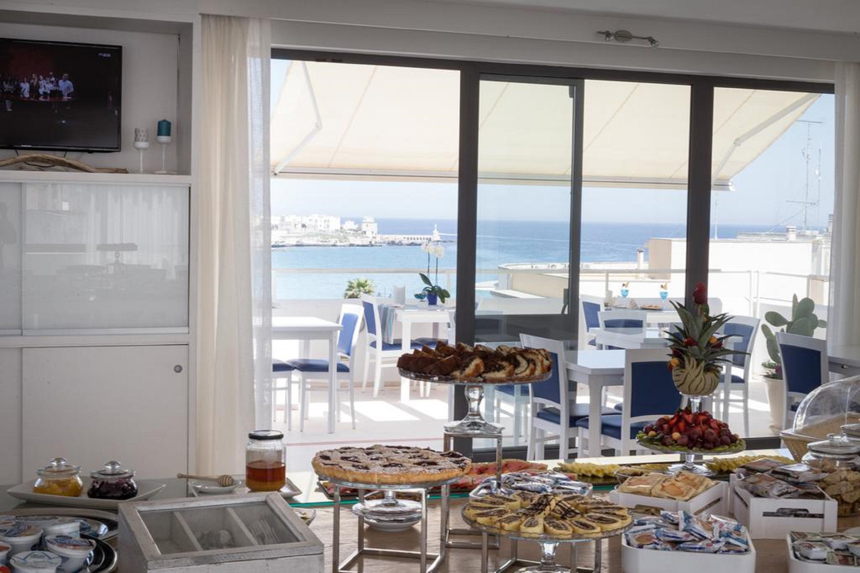 Hotel Albania Otranto Bagian luar foto