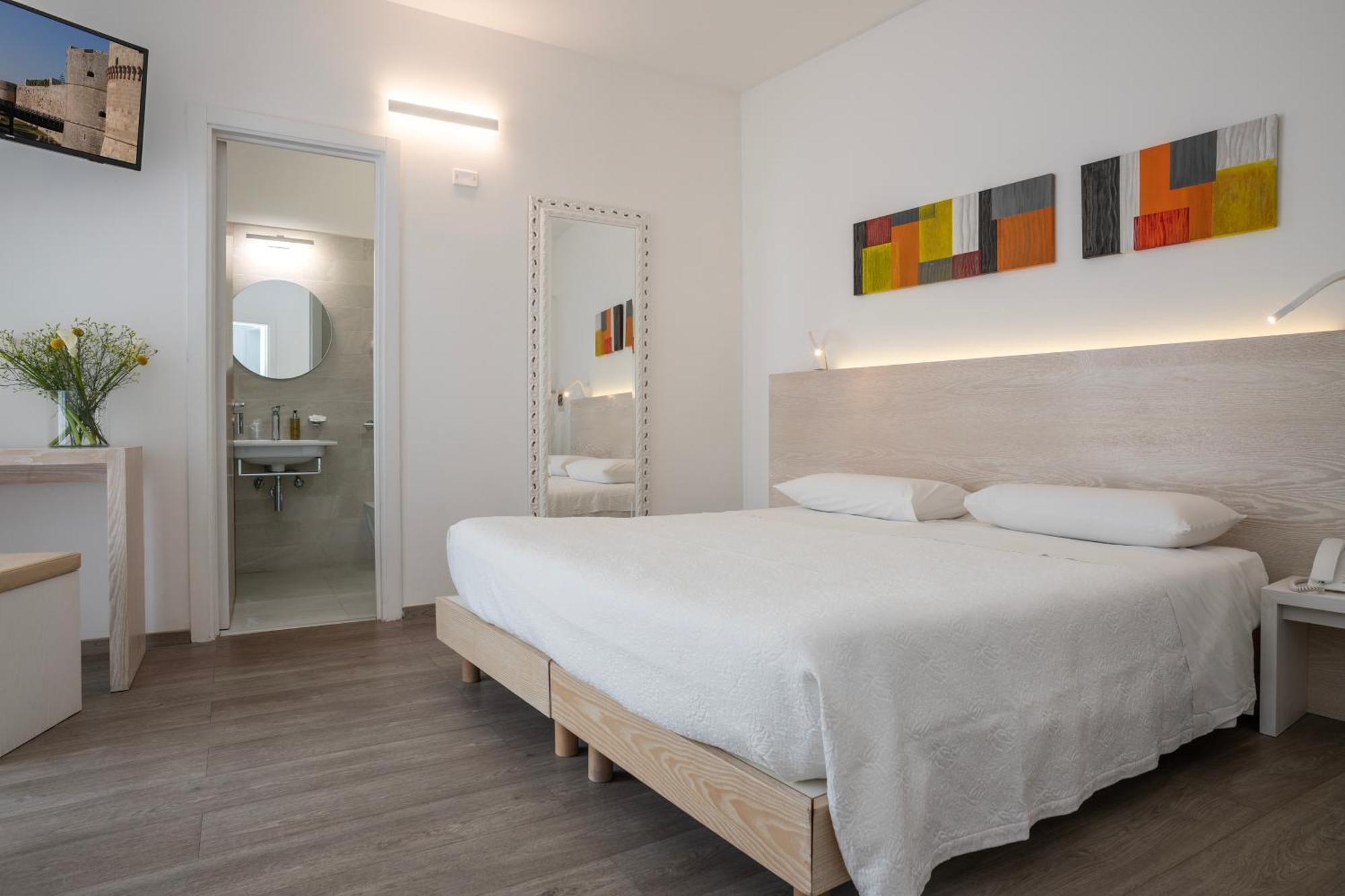 Hotel Albania Otranto Bagian luar foto