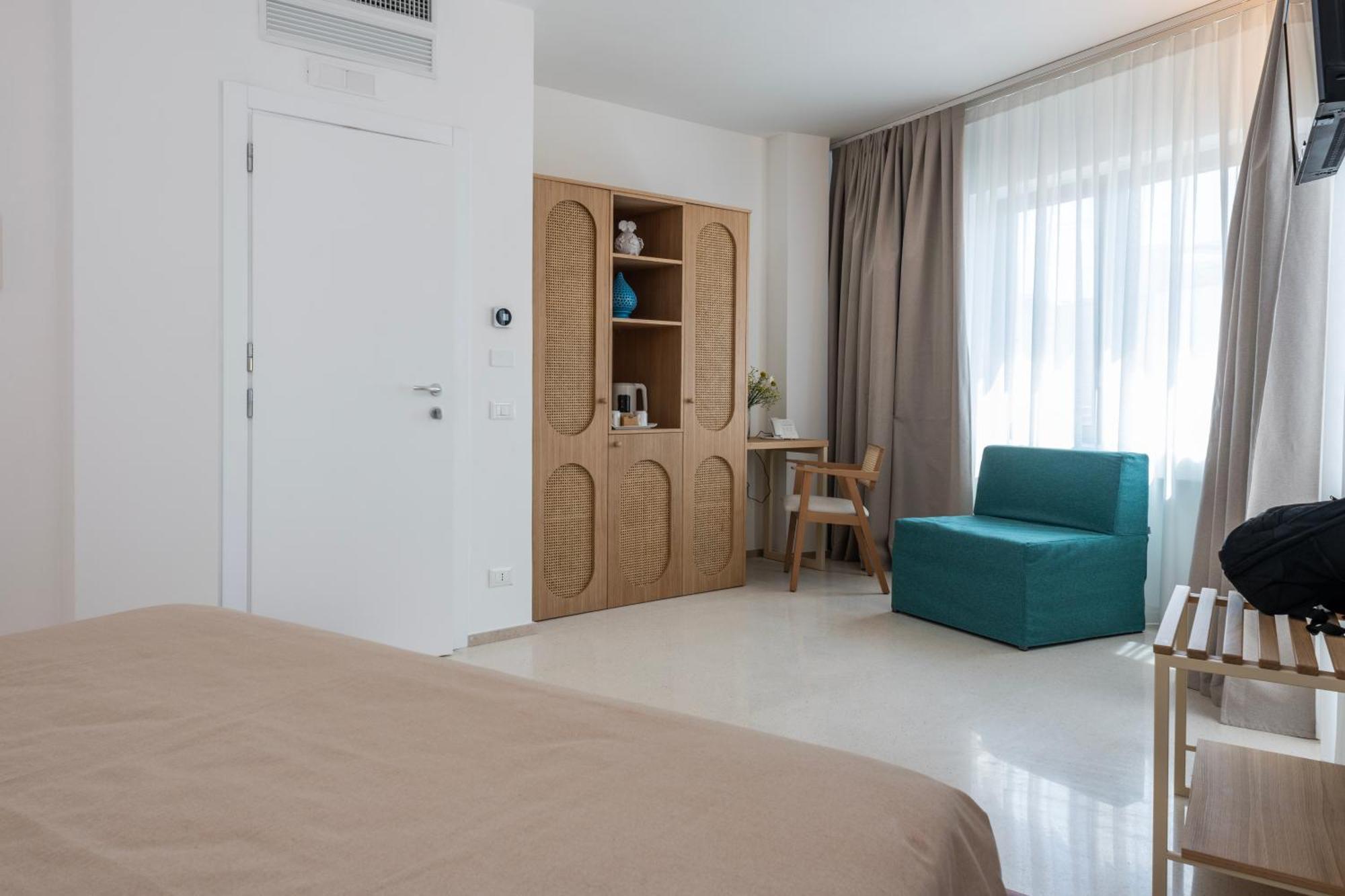 Hotel Albania Otranto Bagian luar foto