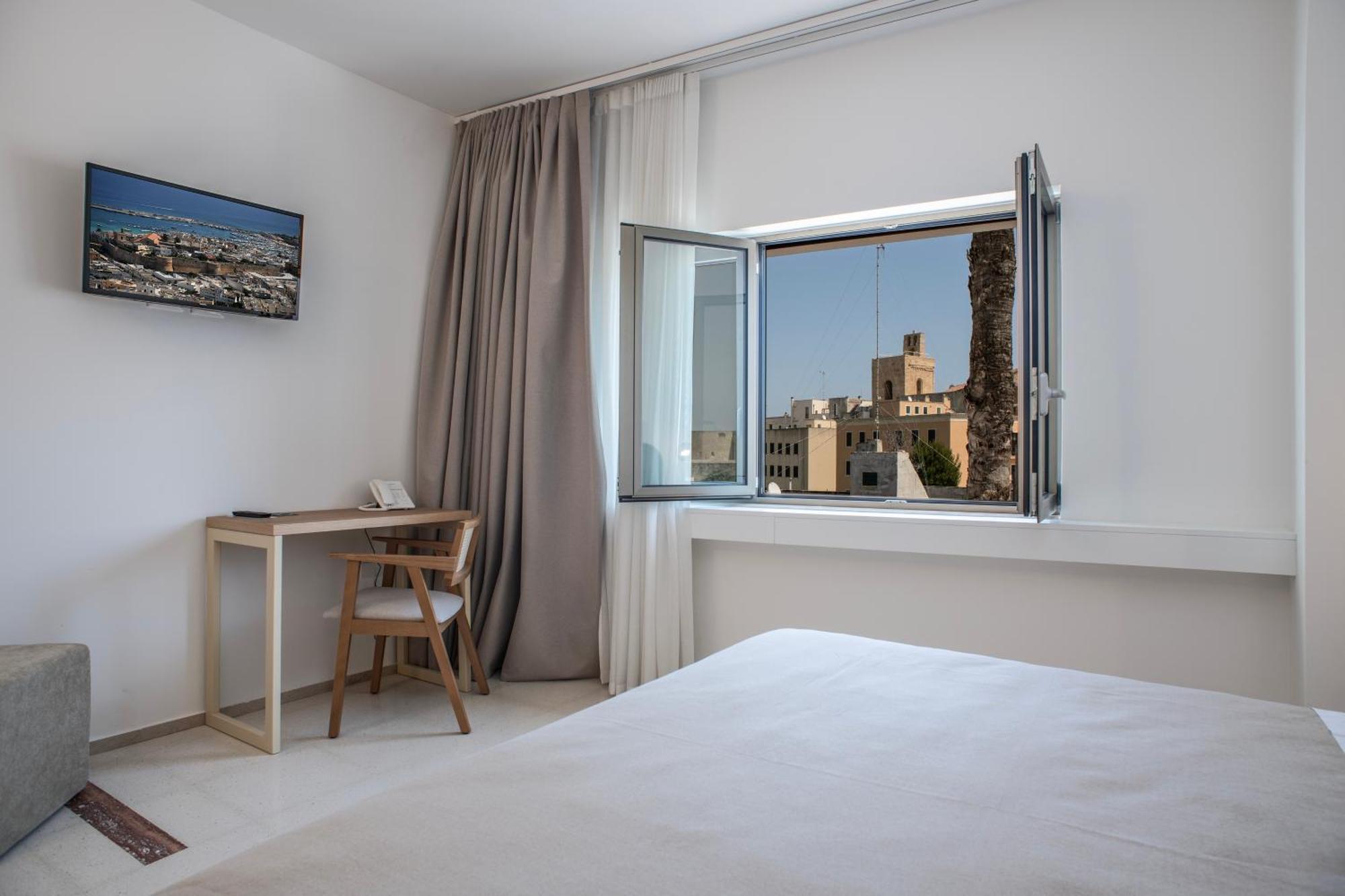Hotel Albania Otranto Bagian luar foto