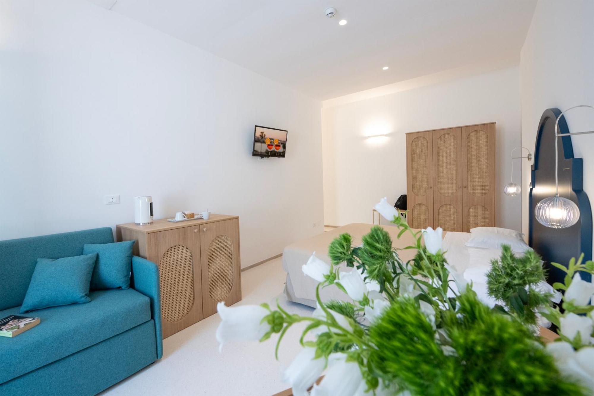 Hotel Albania Otranto Bagian luar foto