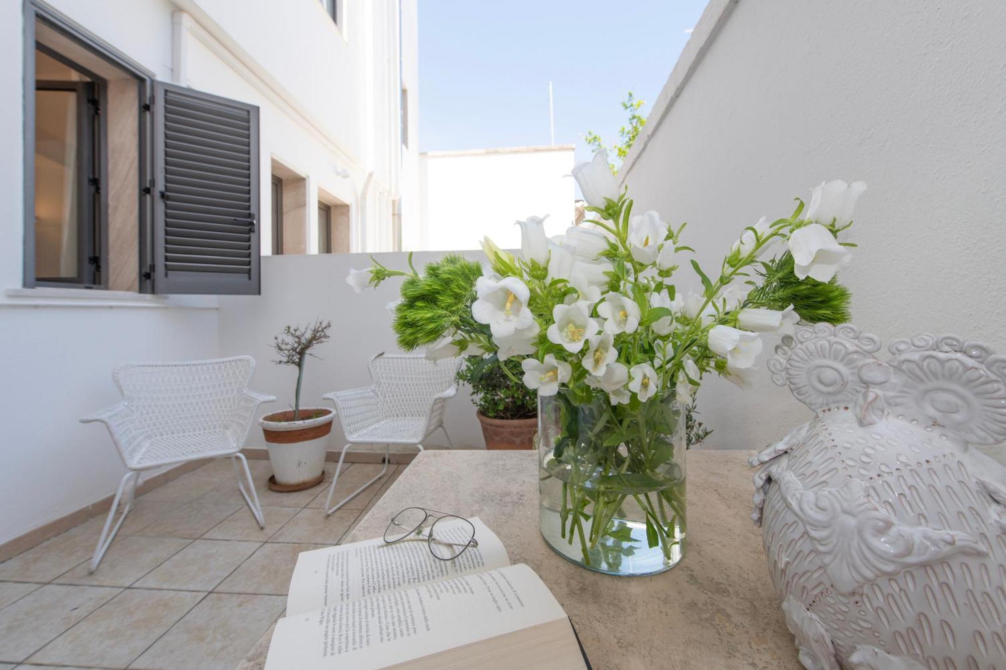 Hotel Albania Otranto Bagian luar foto